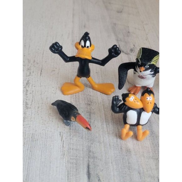 Penguin duck cartoon variety bird toy set daffy surfs up - Picture 7 of 9